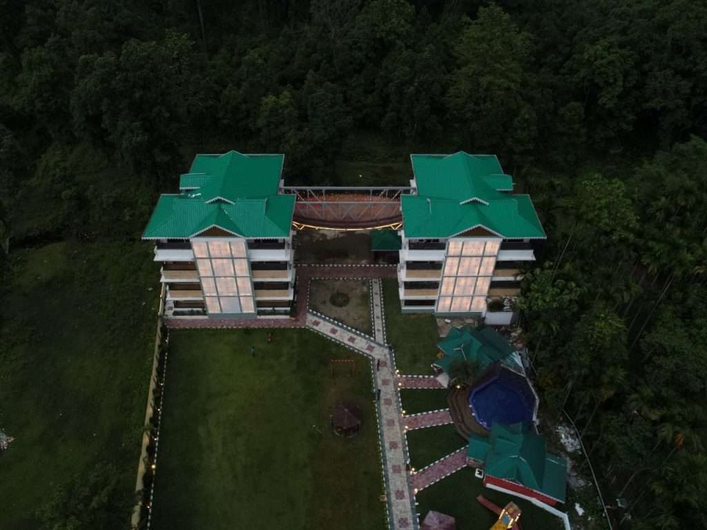 Luxurious Resort in dooars and top hotels in lataguri